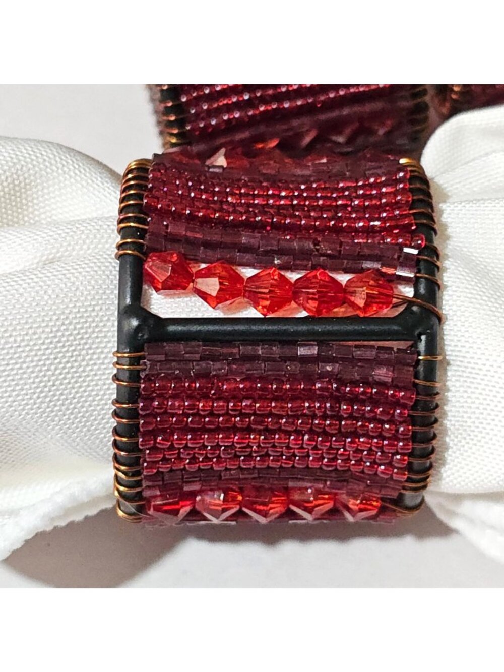 Pier 1 Beaded Wire Napkin Rings 2" set- 6 red beads copper wire vintage decor - Picture 6 of 8